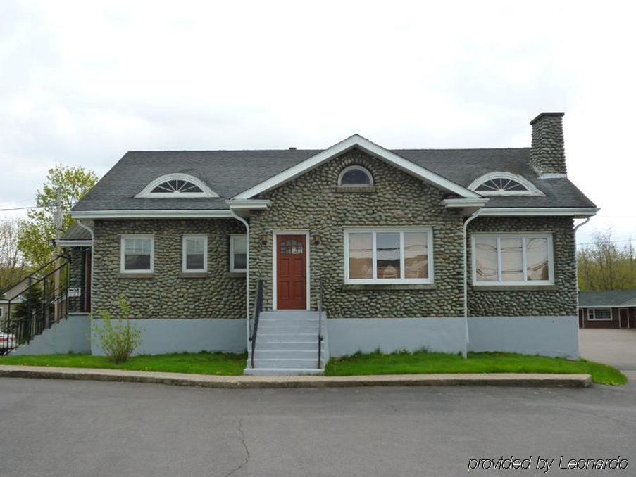 Stonehouse Motel And Restaurant Truro Exteriér fotografie
