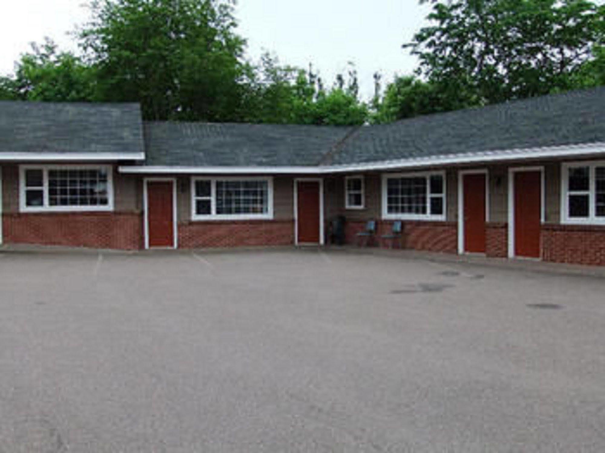 Stonehouse Motel And Restaurant Truro Exteriér fotografie