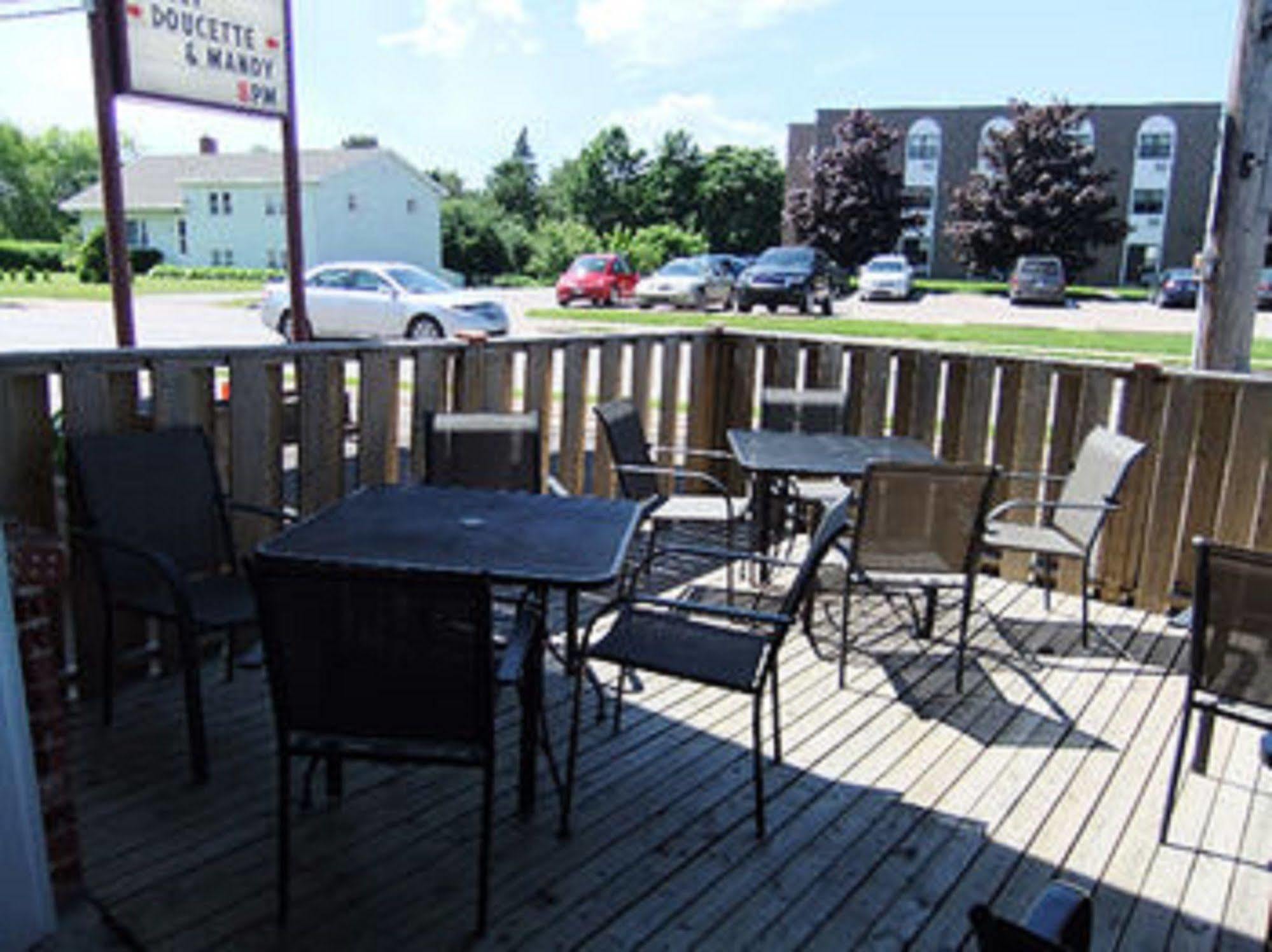 Stonehouse Motel And Restaurant Truro Exteriér fotografie
